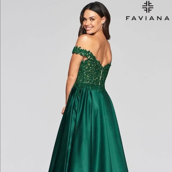 FAVIANA Style 10422- Emerald Green Off-Shoulder Dress (NEW W TAG +FREE SHIPPING) - Picture 2 of 8